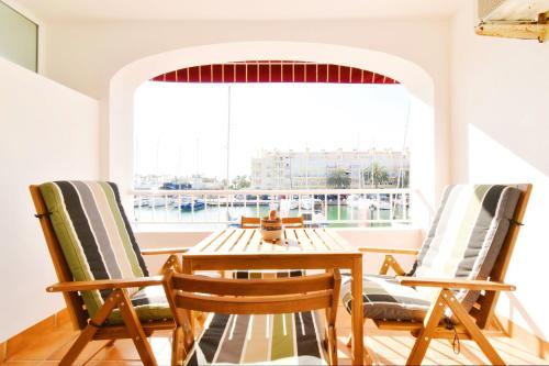 Ciudad Universitaria Apartment | Expoholidays - Centro Almerimar Puerto Deportivo