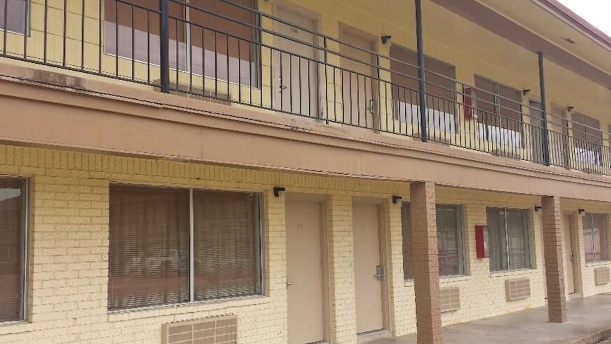 Bay City Hotel | Express Inn - Bay City