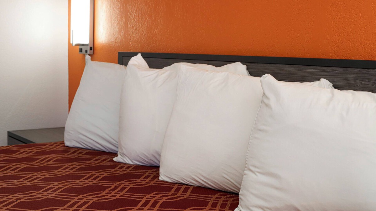 Durant Hotel | Express Inn