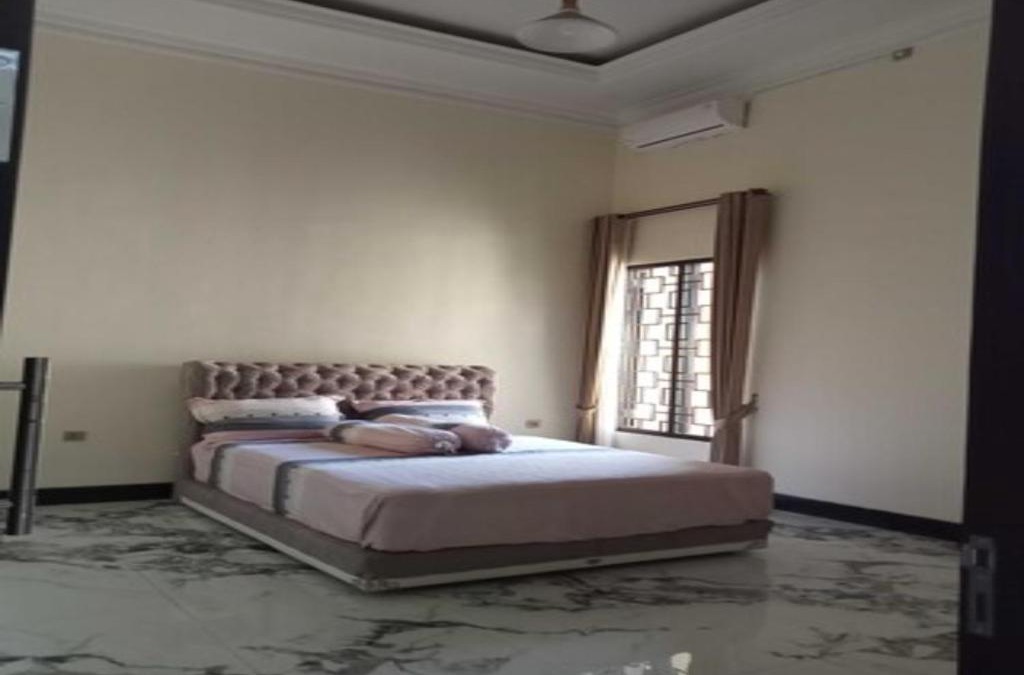 Jember Hotel | EXPRESS O 91708 Rumah Sriwijaya 12a Syariah
