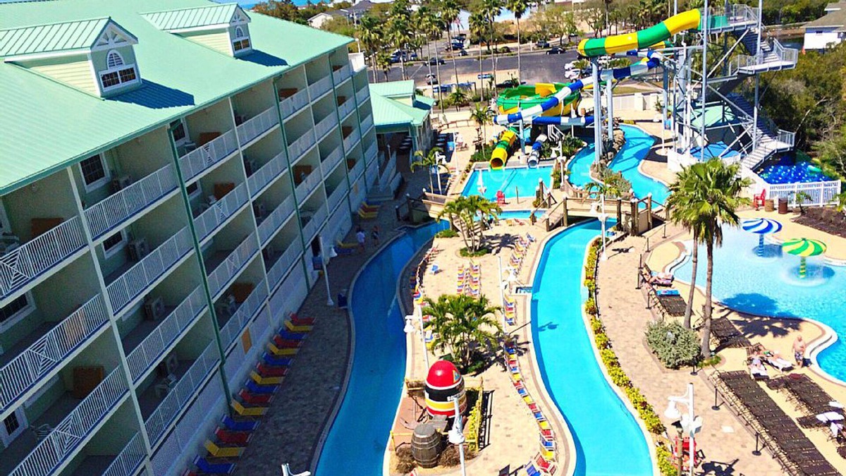 Indian Rocks Beach Condo | Exquisite 2 BR/2 BA Waterfront Beach Condo + Free Water Park!