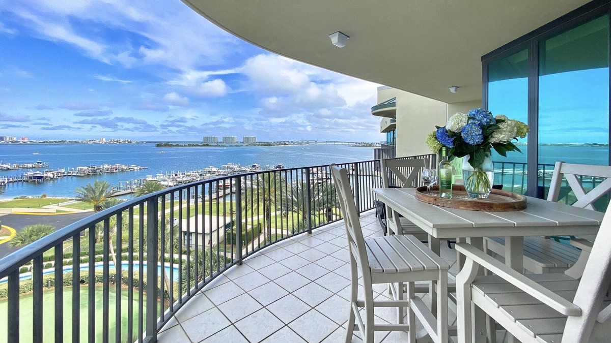 Orange Beach Condo | Exquisite 3/3 penthouse condo #1505 overlooking Bay and lazy river!