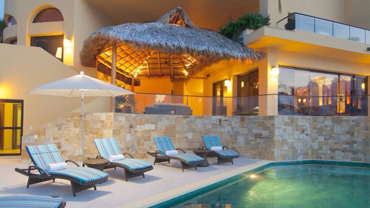 La Punta Villa | Exquisite 6 bedrooms fully staffed in exclusive gated community/private beach
