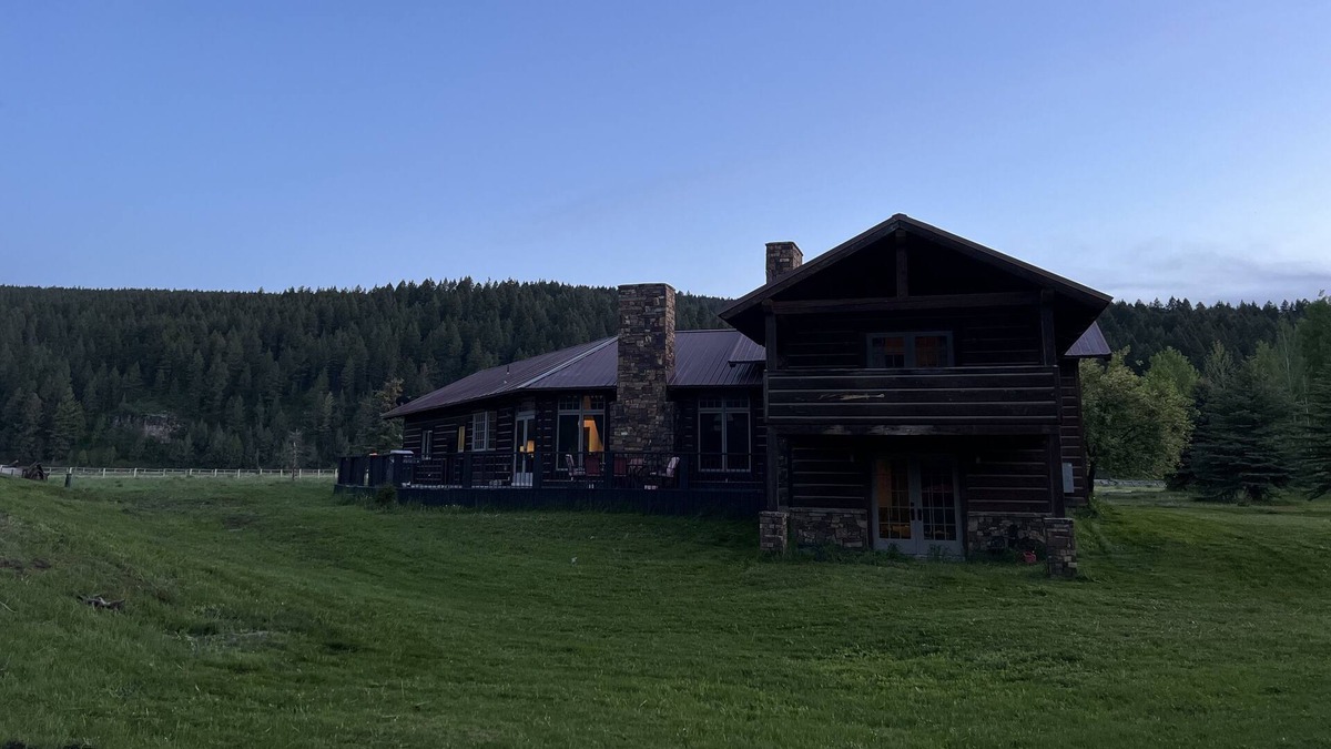 Swan Valley Ski Chalet | Exquisite Chalet Retreat: 13 Secluded Acres along the Prestigious Snake River