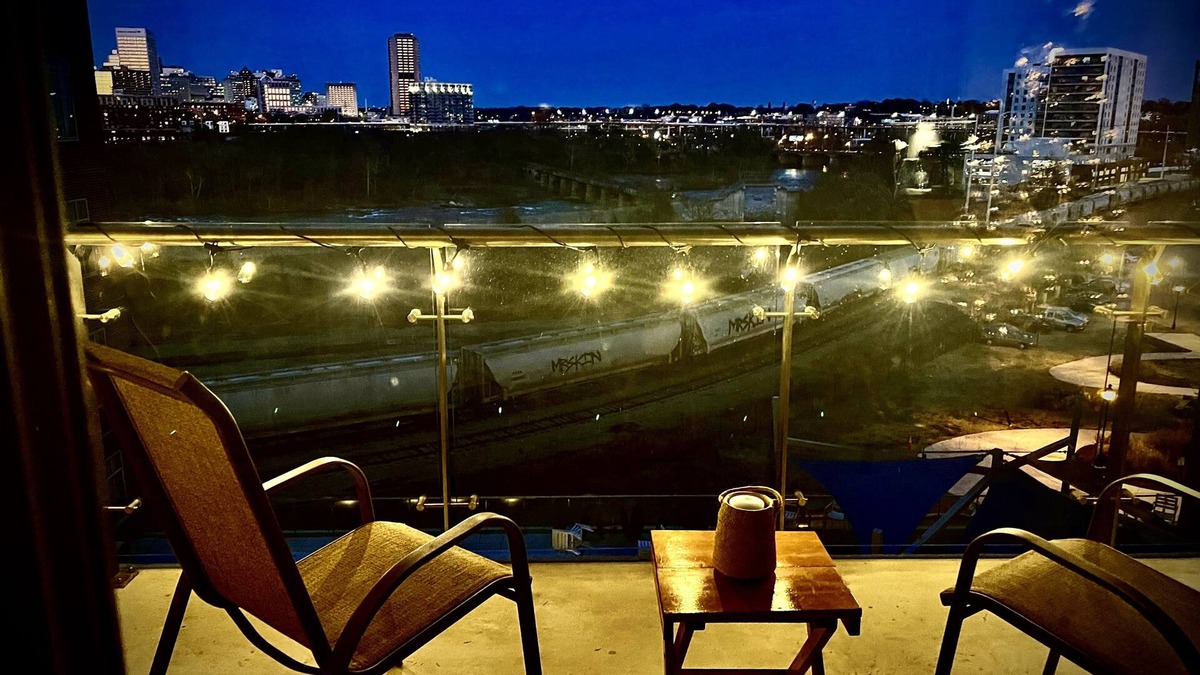 North Chesterfield Condo | *EXQUISITE Cityscape+River Views *Central RVA*