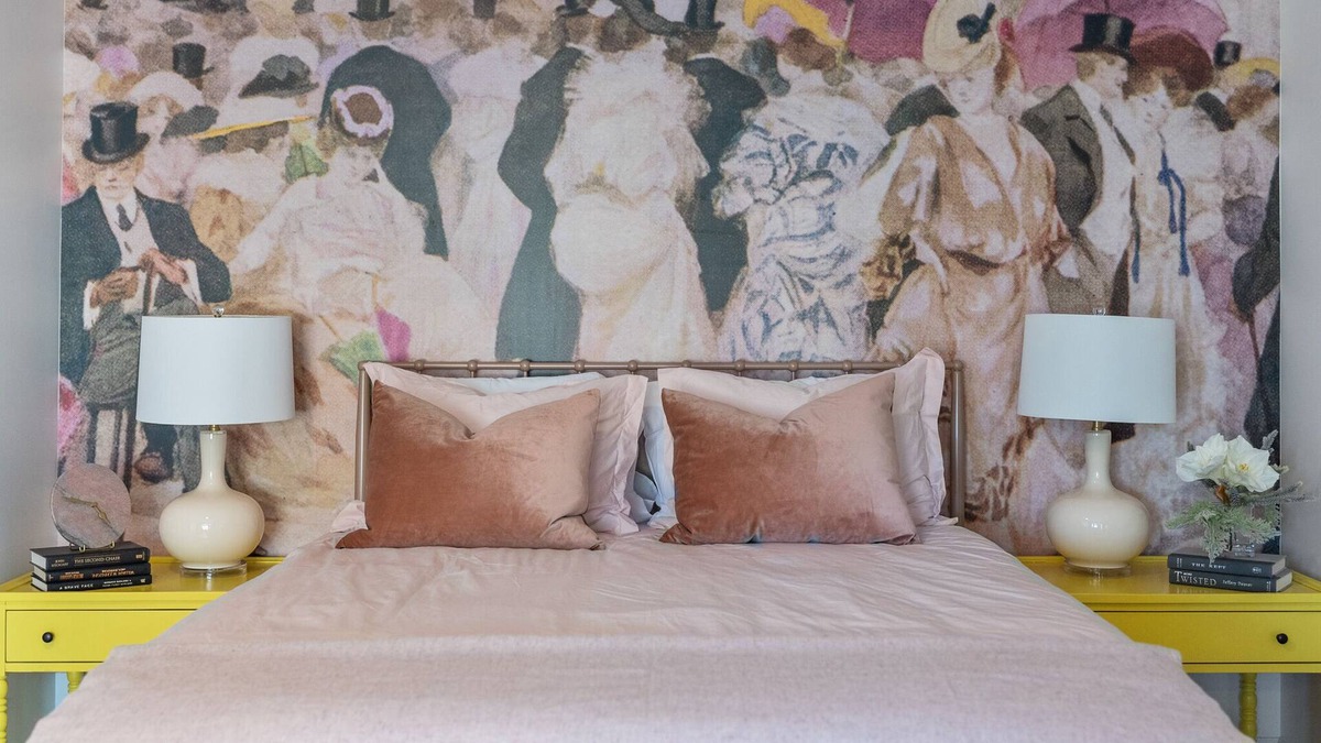 Sandusky House | Exquisite Condo just steps away from Battery Park Marina F