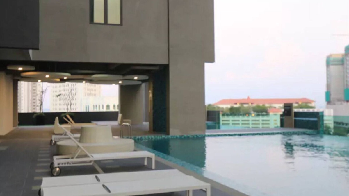Seri Tanjung Pinang Condo | Exquisite Condo with Bathtub