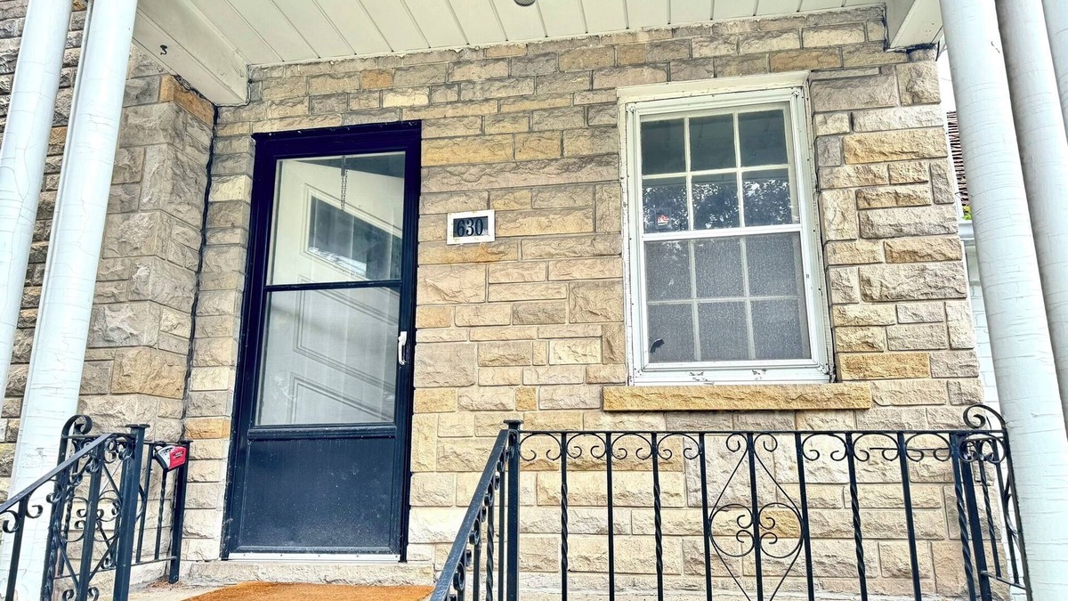 Forest Hill South House | *Exquisite Home in Prime Forest Hill*