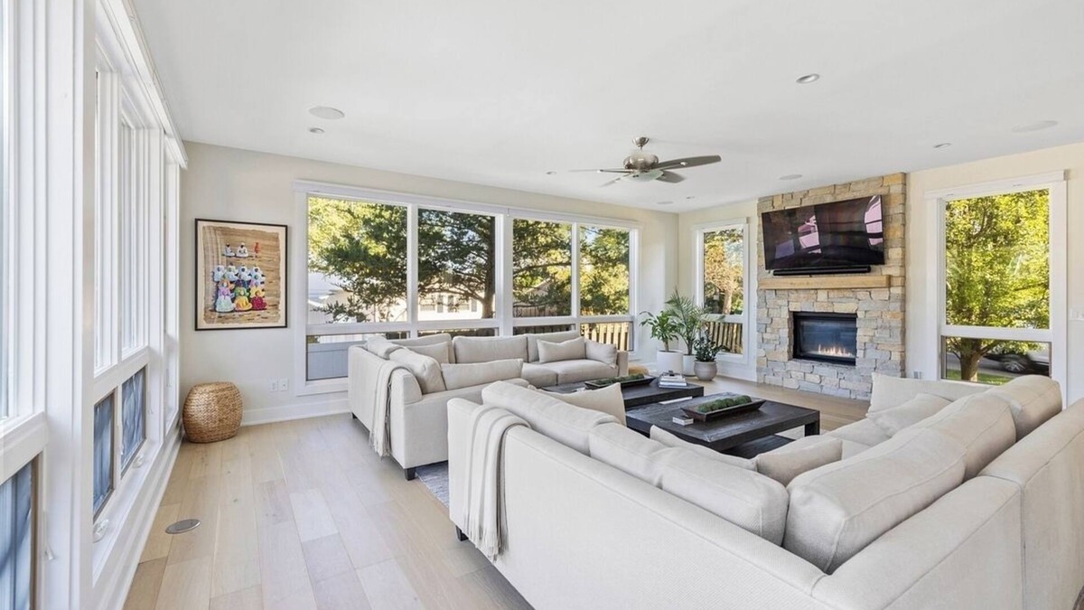 New Buffalo House | Exquisite home w/heated pool/rooftop deck/fire pit/short walk to town