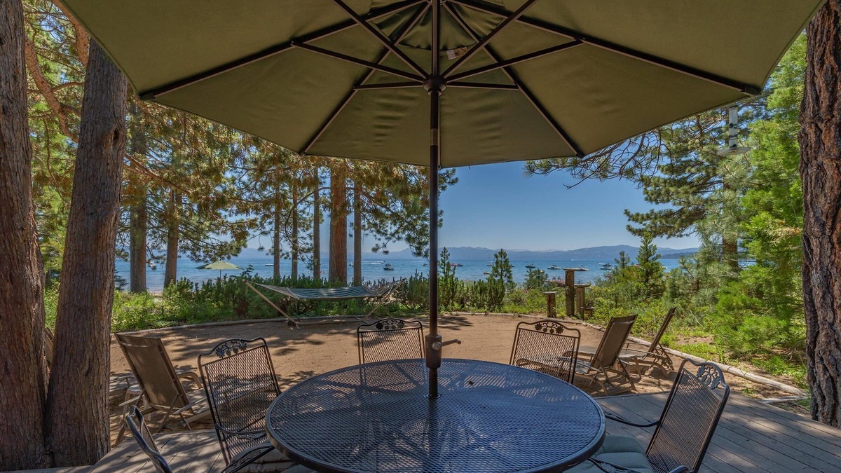 Kings Beach House | Exquisite Lakefront