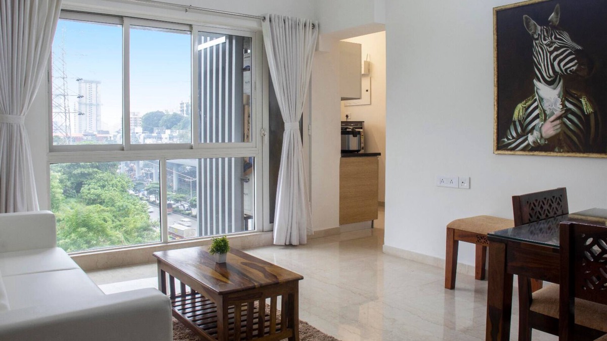 Malad East Apartment | Exquisite Place for Families - 2 BHK upto 5 guest