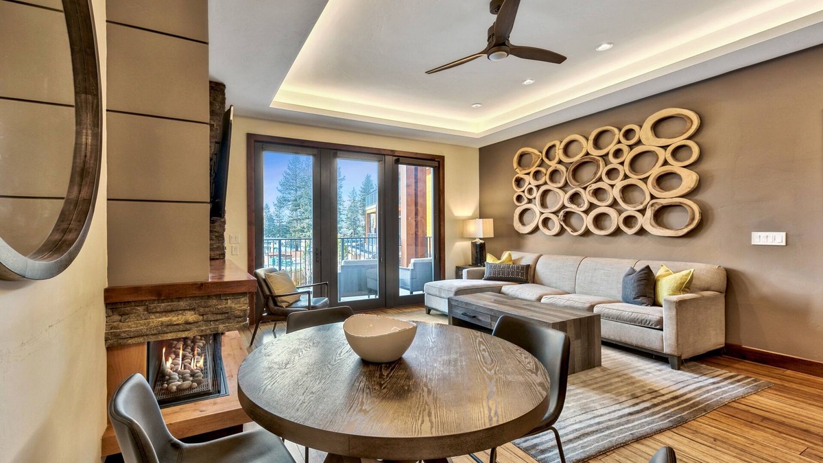 Lakeside Park Condo | Exquisite Stateline Resort, Hot Tub Zalanta #222