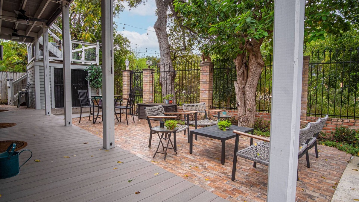 King William Cottage | Exquisite Studio Guesthouse Near Downtown's Core!