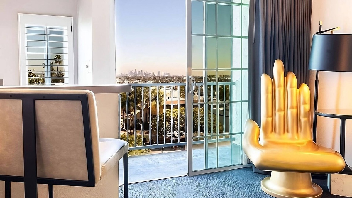 Norma Triangle Apartment | Exquisite Unit, Near Petersen Automotive Museum, Pet-Friendly, Rooftop Pool
