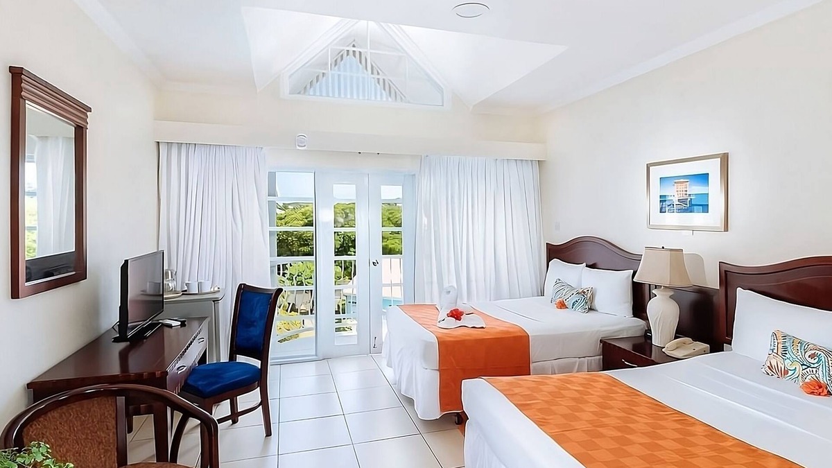 Rodney Bay Hotel | Exquisite Unit w/Access to Splash Island Water Park! Near Rodney Bay Marina