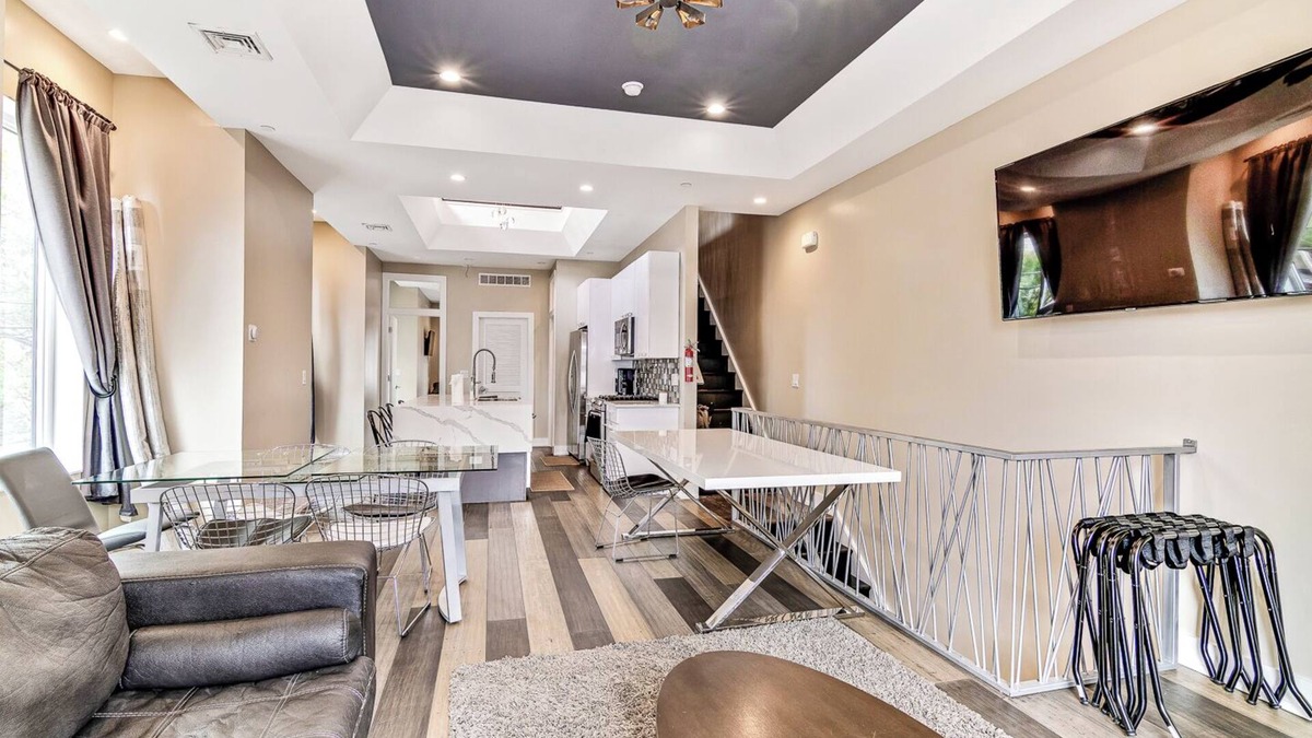 Pennsport House | Exquisitely Designed Gem! Roof Deck+Patio