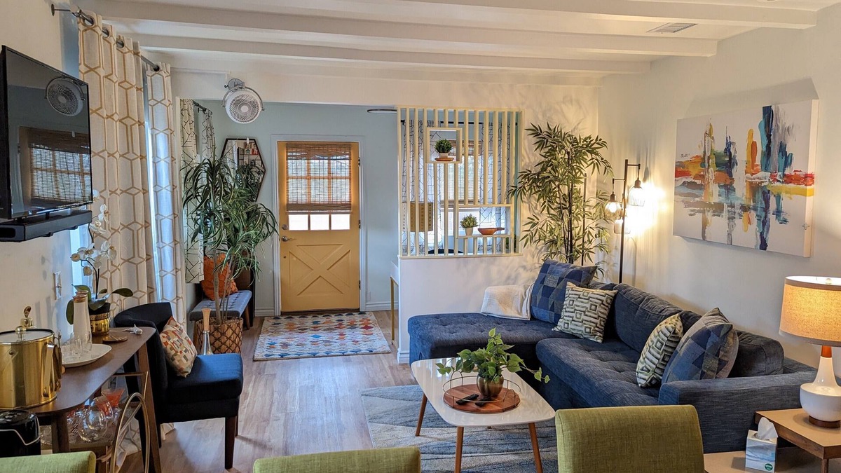 Vista Apartment | Extended Stay! 2 Bedroom/1 bath/Sleeps 6