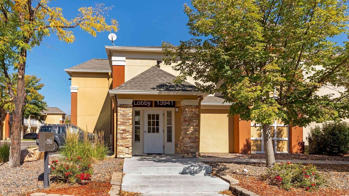 Heather Gardens Hotel | Extended Stay America Select Suites Denver Aurora South
