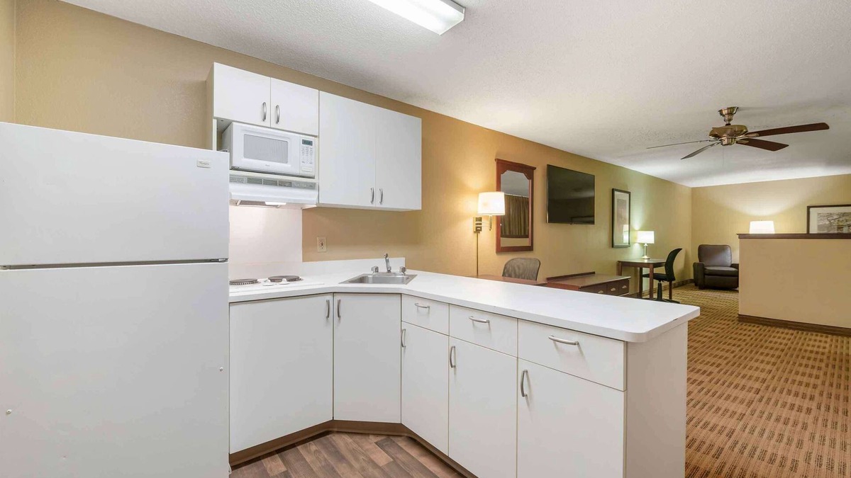 Coliseum Central Hotel | Extended Stay America Suites Hampton Coliseum