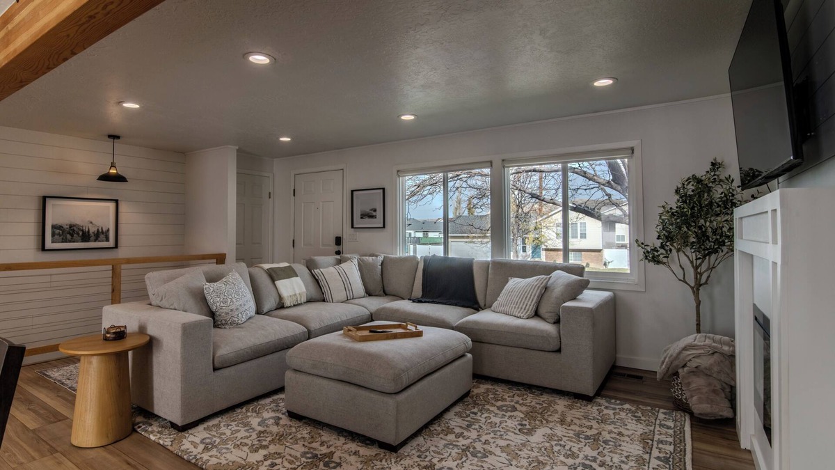 Lehi House | Extended Stay Comfort at Lehi Coop! Pets Welcome!