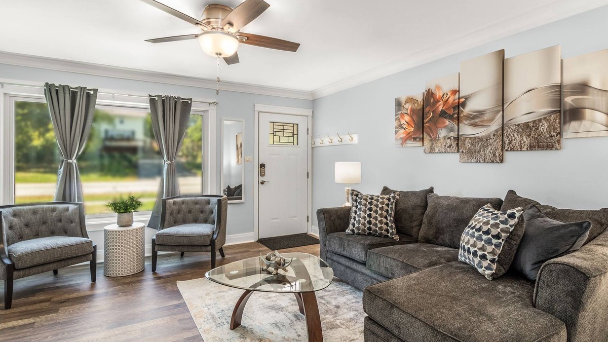 Downers Grove House | Extended Stay Downers Grove