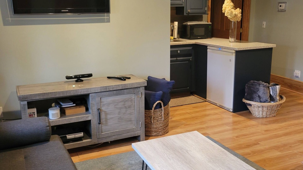 Ossining Apartment | EXTENDED STAY FOR PROFESSIONALS - Private Studio Apartment