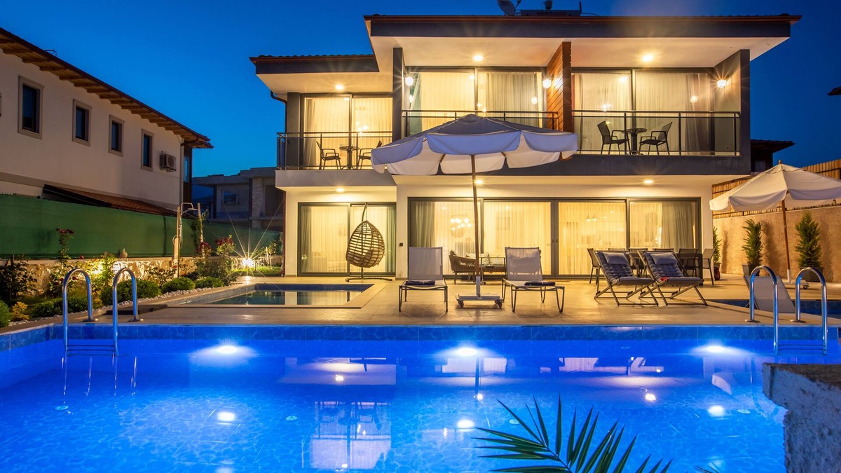 Kas Villa | extra Large pool&kiddy pool&outdoor jakuzi&large garden and pool terrace