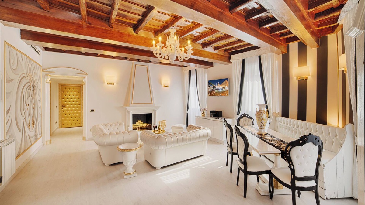 Rione III Colonna Apartment | Extra luxury in the heart of the historic center of Rome