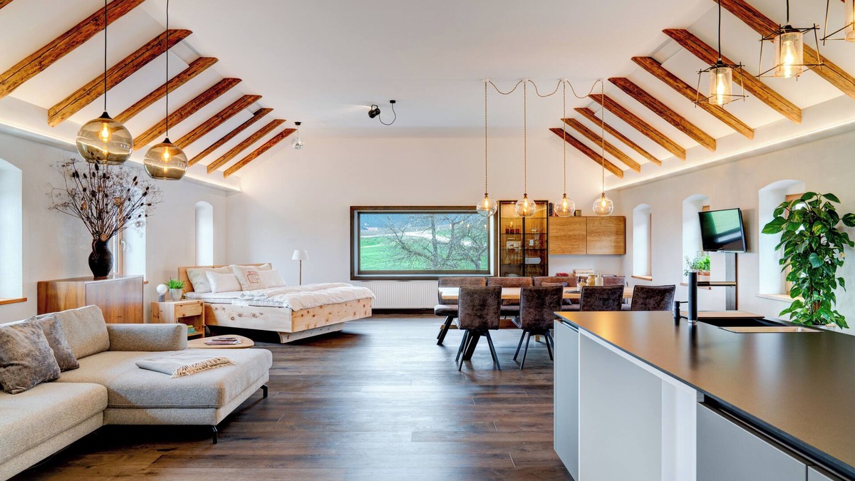 Senftenbach Apartment | Extraordinary loft in a former stable building