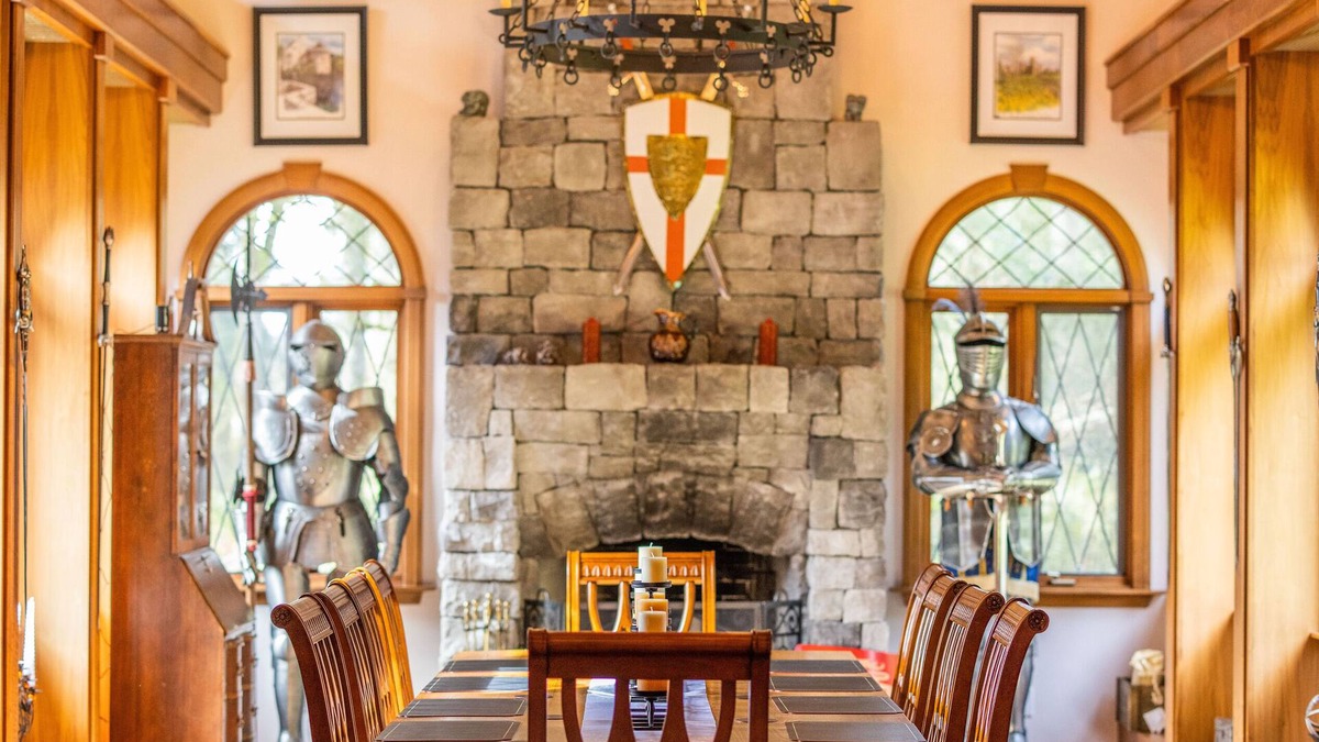 Monroe Other | Extraordinary Medieval Castle w/Life Size Dragons!