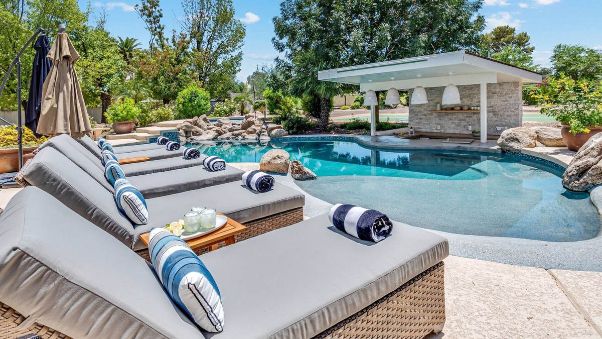 South Scottsdale Villa | ♥Extravagant Family Getaway♥Ace Old Town Loc♥SwimUp Bar♥PickleBall♥Golf♥Spa♥BBQ♥