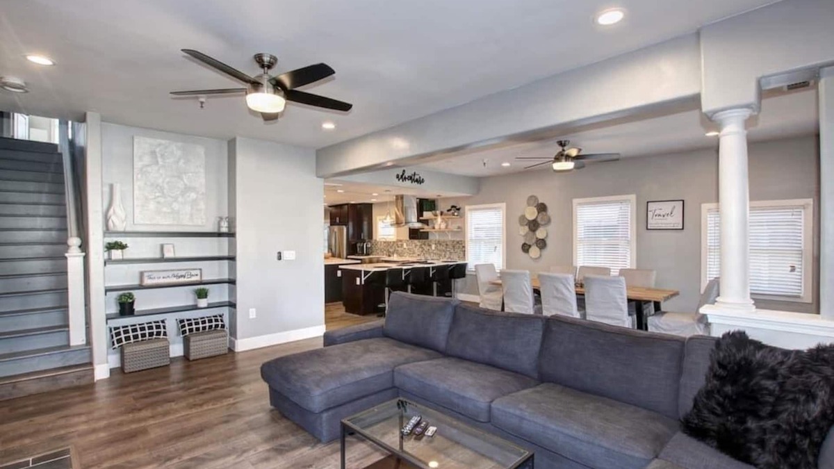 North Oak Park House | Extravagant Victorian Near UC Davis Medical Center