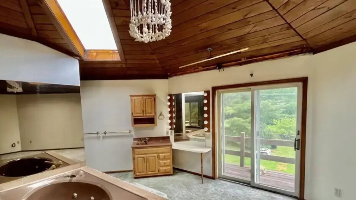 Lakewood House | Extreme French Turret home!