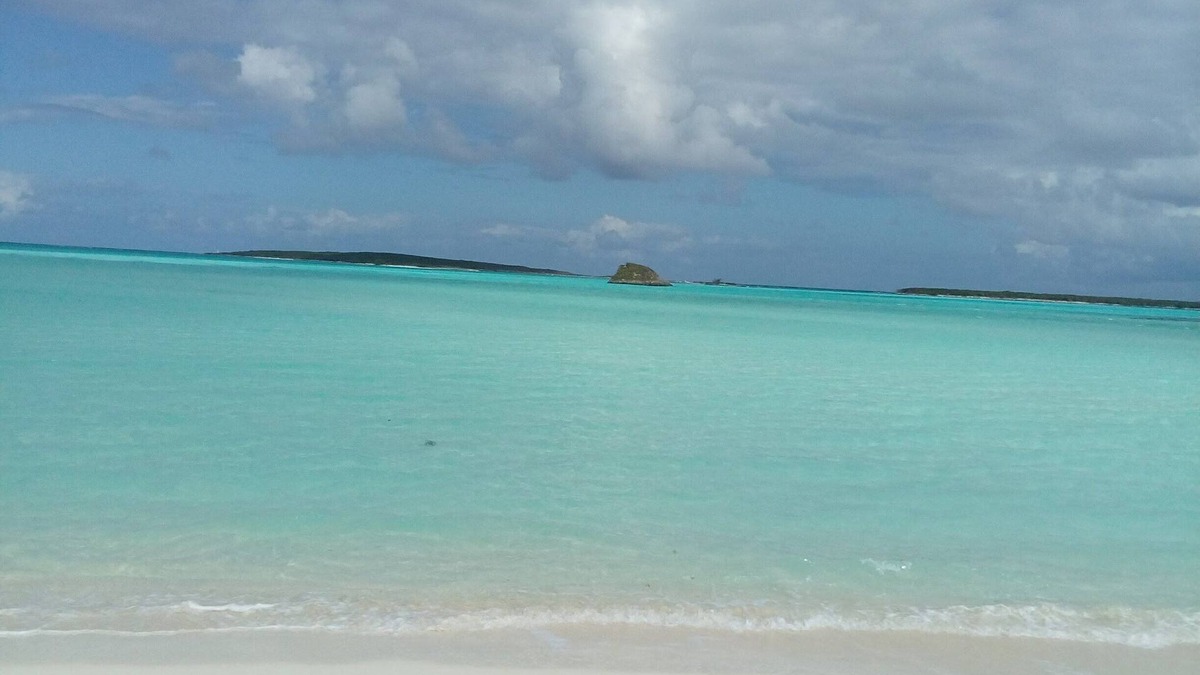 Rolleville Apartment | Exuma's Best kept Secret