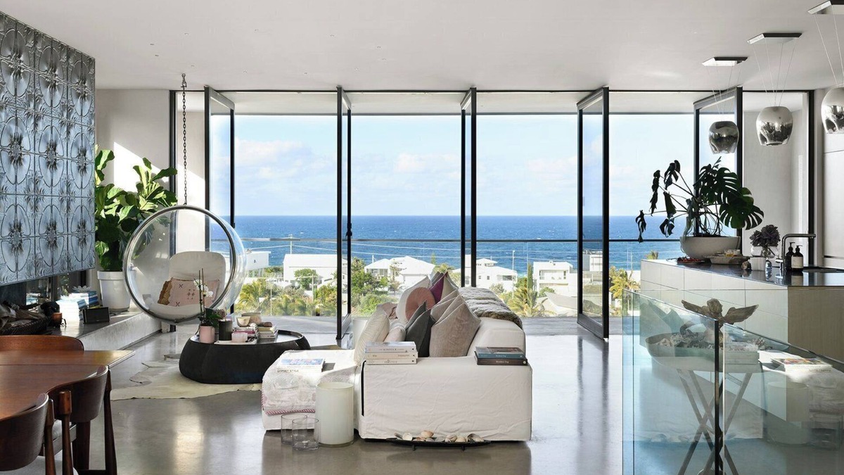 Sunrise Beach House | Eyrie House