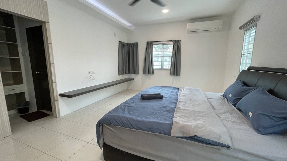 Sitiawan House | Eyu Sweet Home in Sitiawan 12-13pax Free Wi-fi