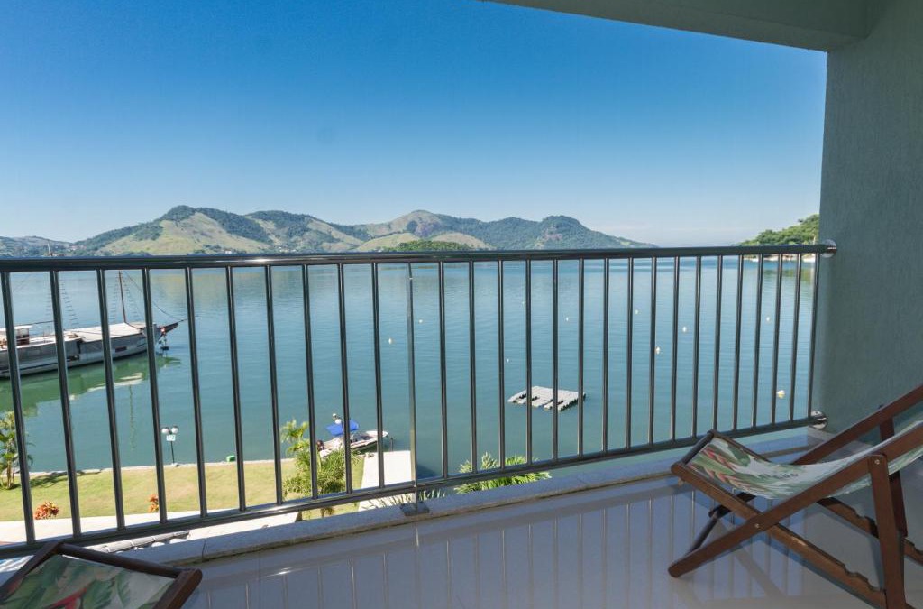Caieira Apartment | Férias no paraíso! Um mar pra chamar de seu!