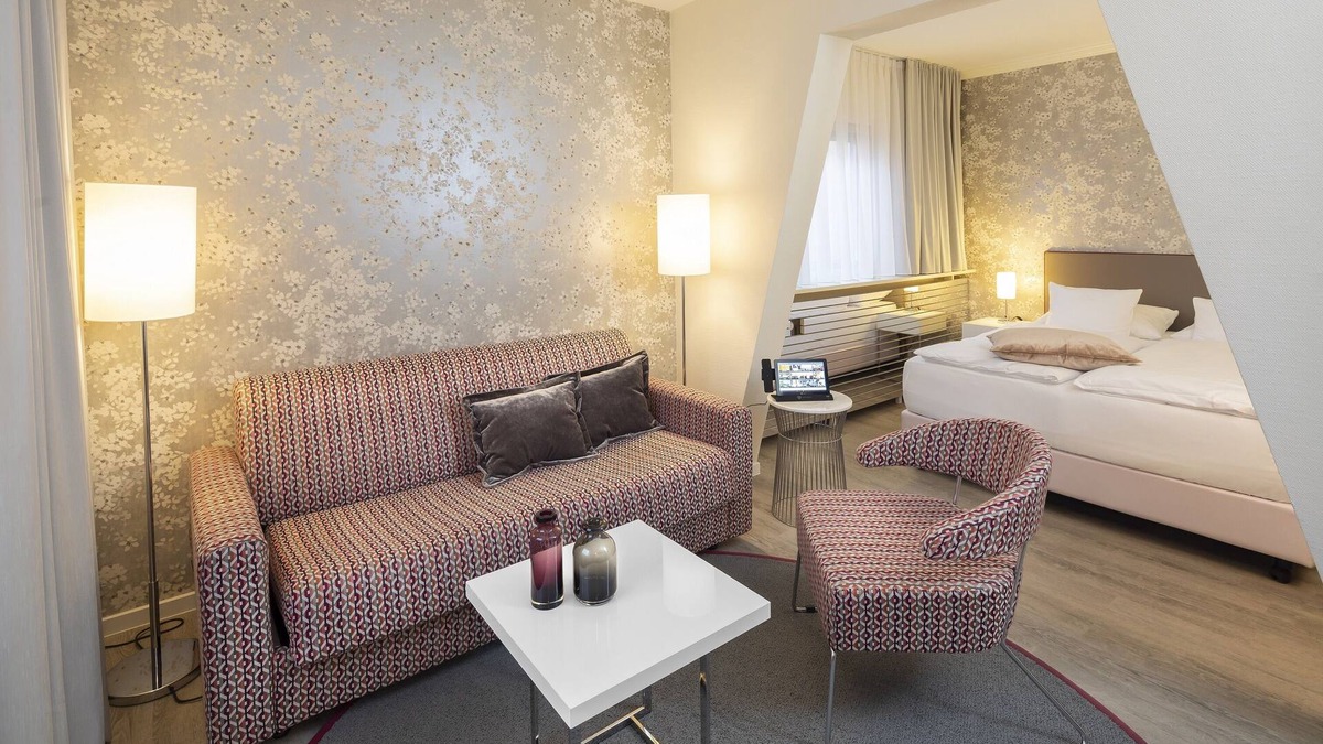 Zentrum Apartment | f) Familienzimmer mit Dusche und WC