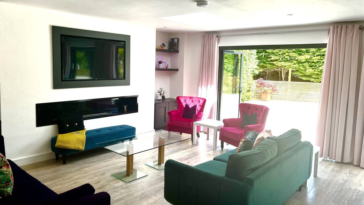 Silverstone House | F1 Silverstone Bolthold, Walk to the Circuit!