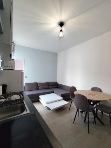 Saint-Denis Apartment | F2 Au village St Denis