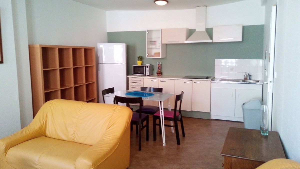 Ferrieres Apartment | f3 apartment in medieval village Ferriere in Gatinais
