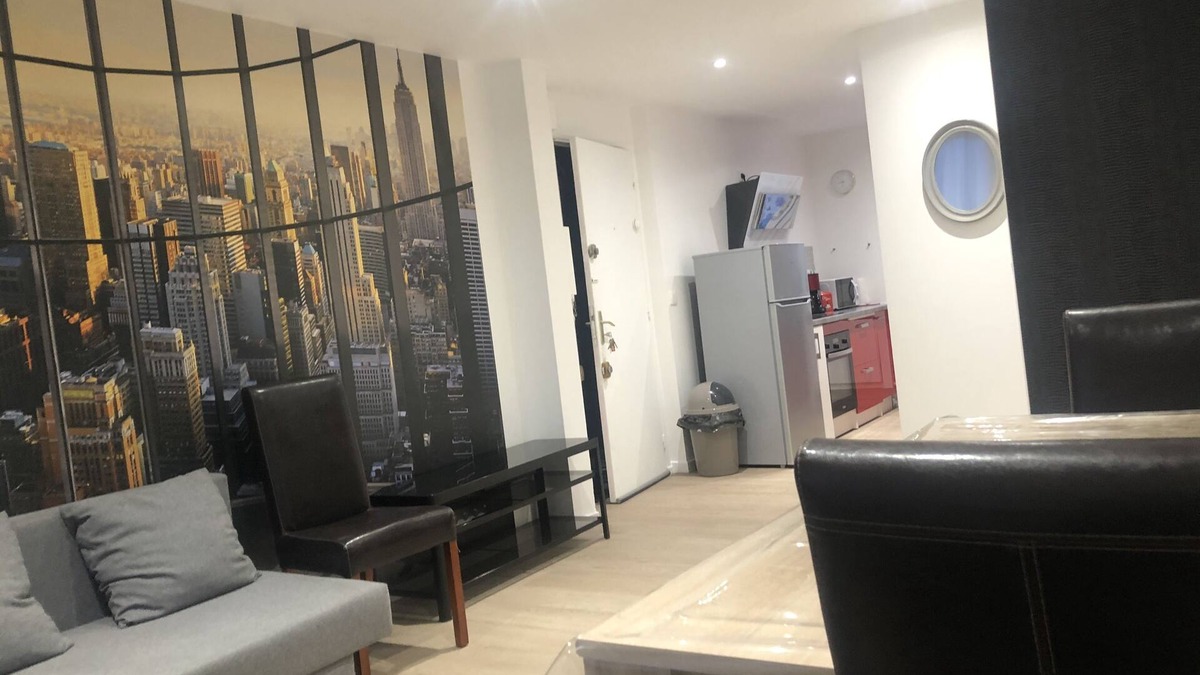 Deville-les-Rouen Apartment | F3 with 3 BEDS + Free Parking