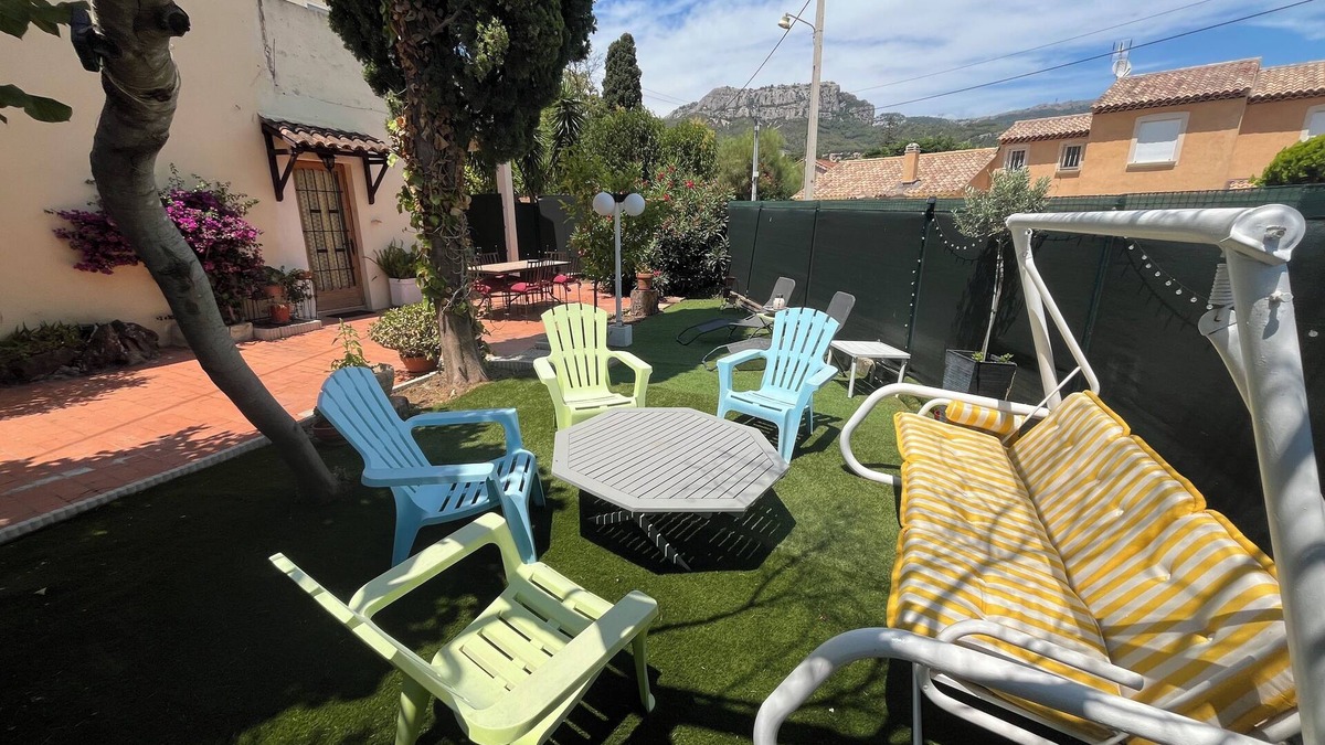 Toulon Apartment | F4 ground floor with private garden, free parking, air conditioning, wifi, quiet, sea at 15 min !