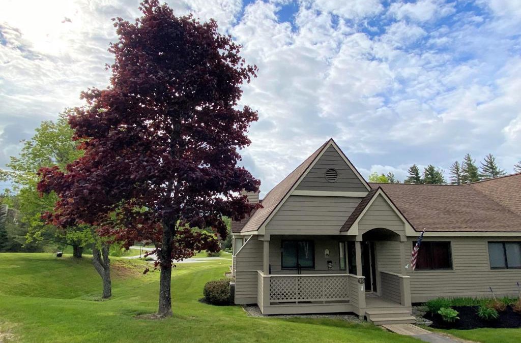 Bretton Woods Villa | F5 Renovated home on golf course in Bretton Woods AC