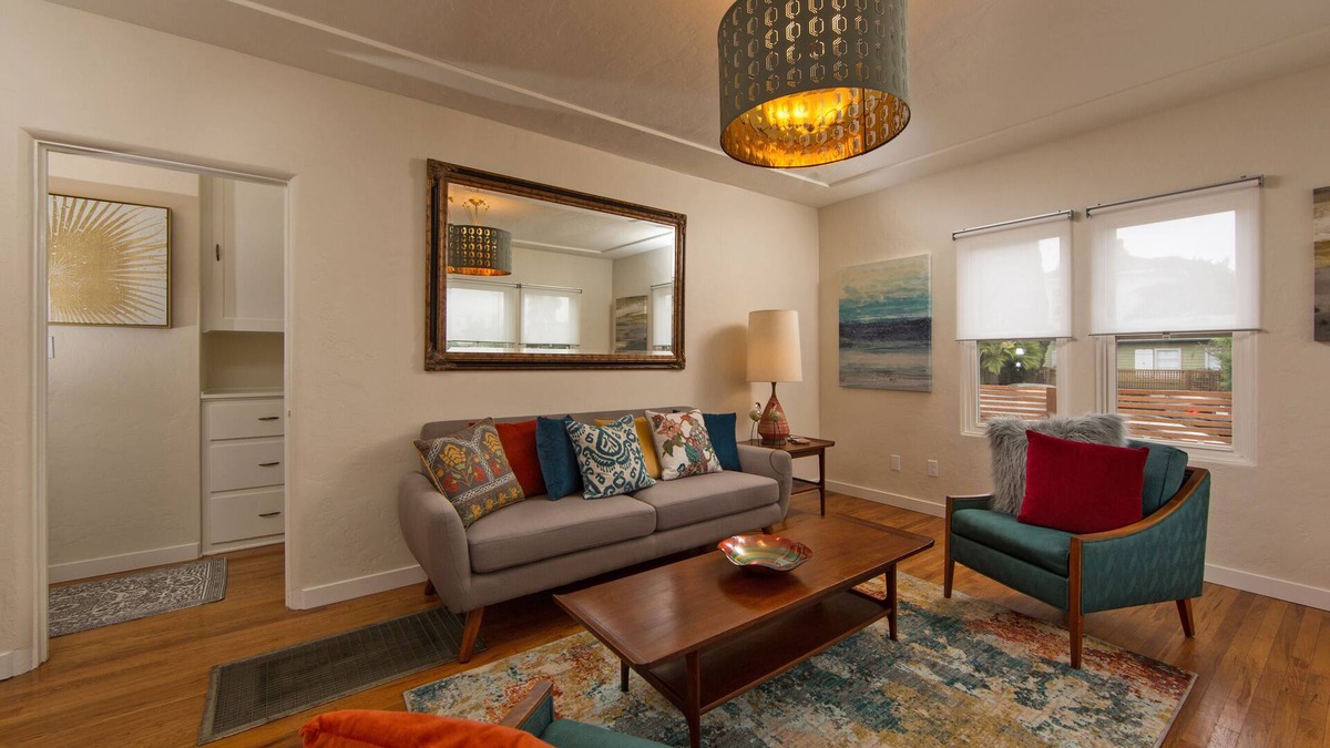Hillcrest House | Fab & Hip, Walk to SD Zoo, Balboa Park,Restaurant Row,Coffee & Boutique shops