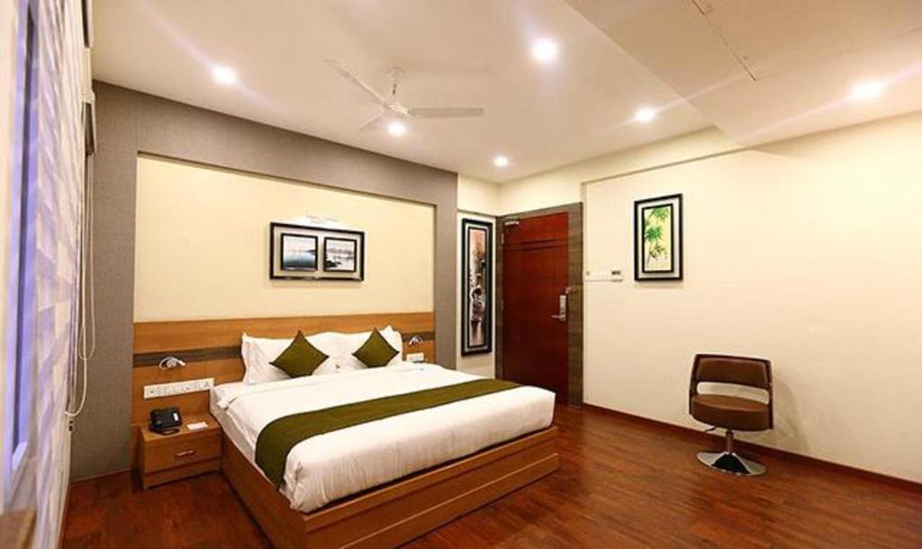 Vadapalani Hotel | FabHotel Prime Adore Residency