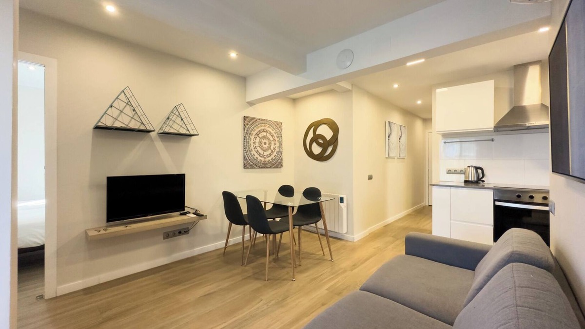 Porta Apartment | FABRATIC-3h - Three Bedroom Apartment, Sleeps 5