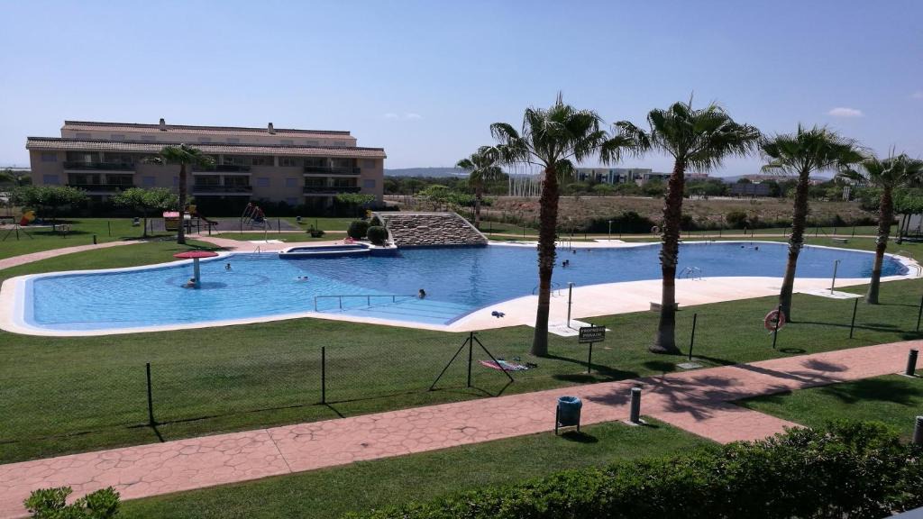 San Jorge House | Fabuloso alojamiento compuesto por 4 chalets adosados de lujo en Panorámica Golf para 28 personas piscina con CIRCUITO SPA