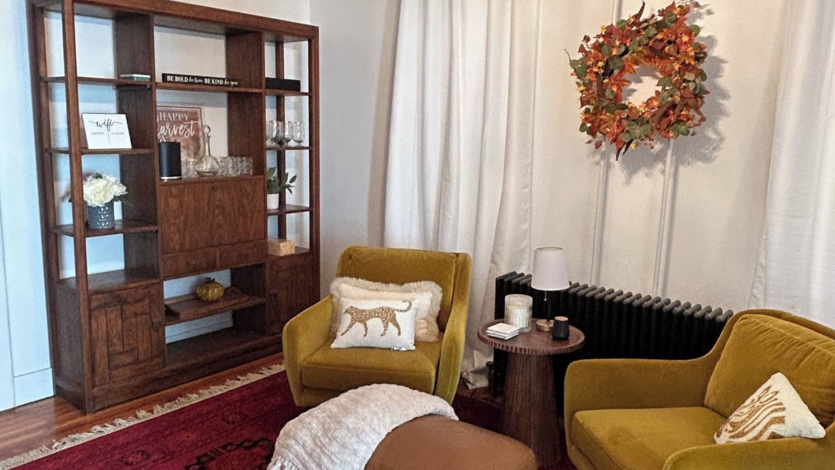 Stockade Historic District Apartment | Fabulous 2-bedroom apartment in fantastic Schenectady NY with WiFi