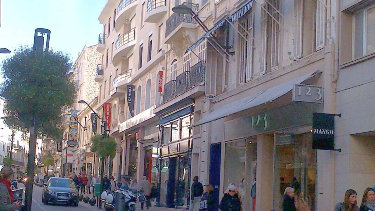 Cannes City Centre Apartment | Fabulous 3 Bedroom Apartment Located In Center Of Cannes,minutes From Everything